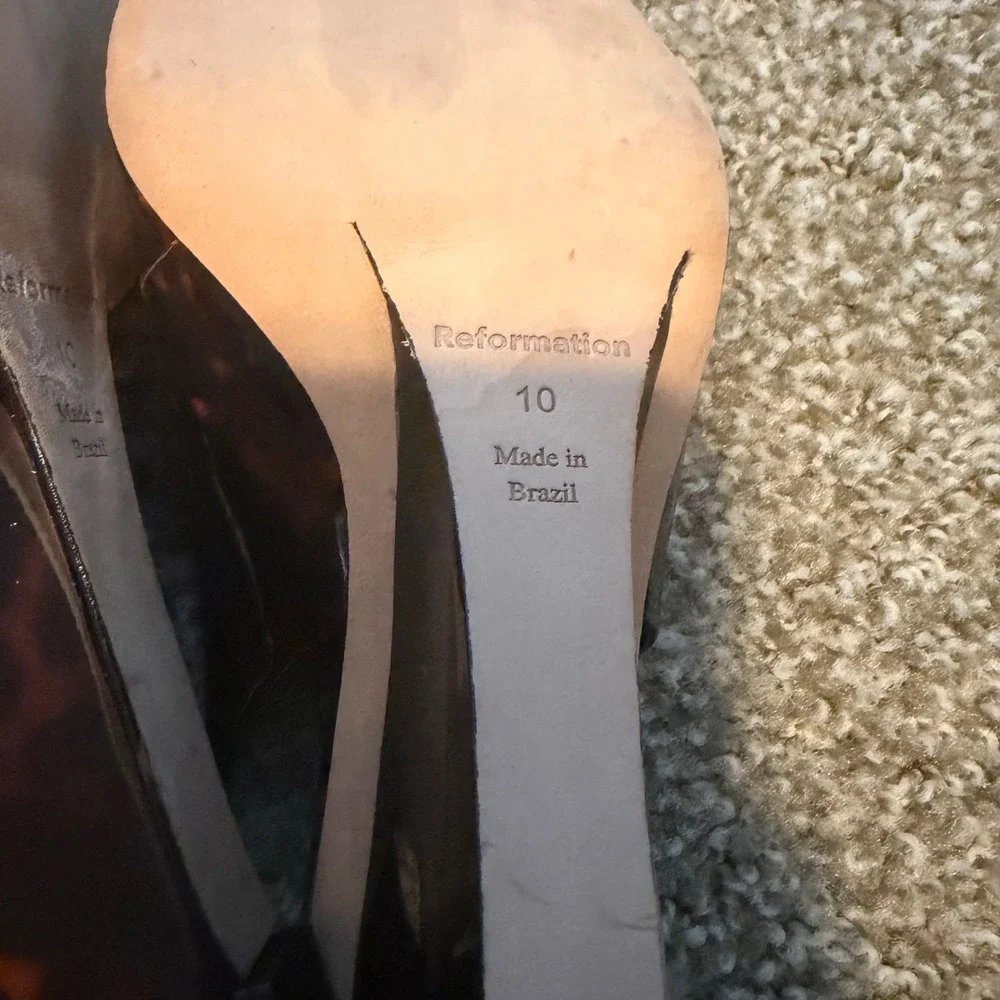 Reformation weston wedge